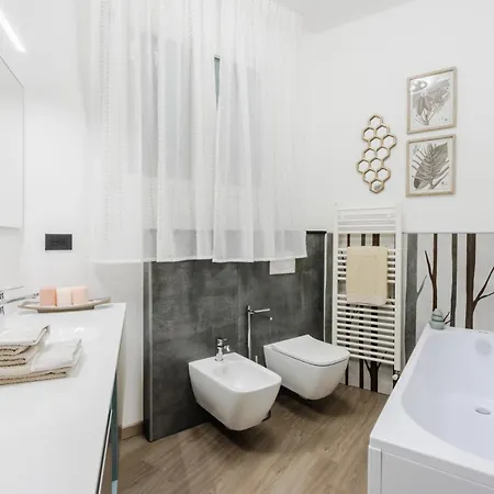 Lavinia, 3 Bedrooms With Terrace 公寓 *