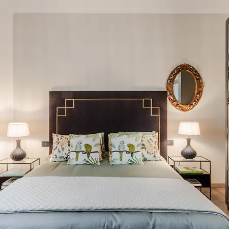 Lavinia, 3 Bedrooms With Terrace * 卢卡