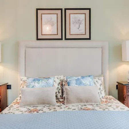 Lavinia, 3 Bedrooms With Terrace 公寓 *